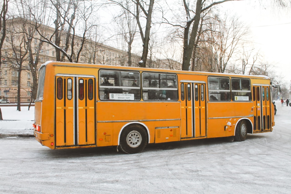 Moscow, Ikarus 260.50 # Т 402 ТА 777