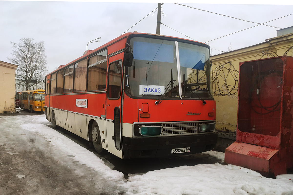 Санкт-Петербург, Ikarus 250.59 № О 582 НА 198