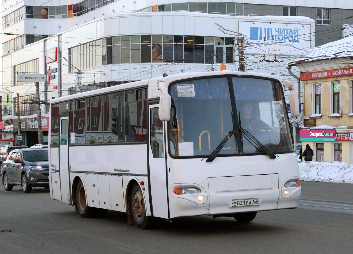 Кировская область, КАвЗ-4235-31 (1-1) № Е 831 РА 43