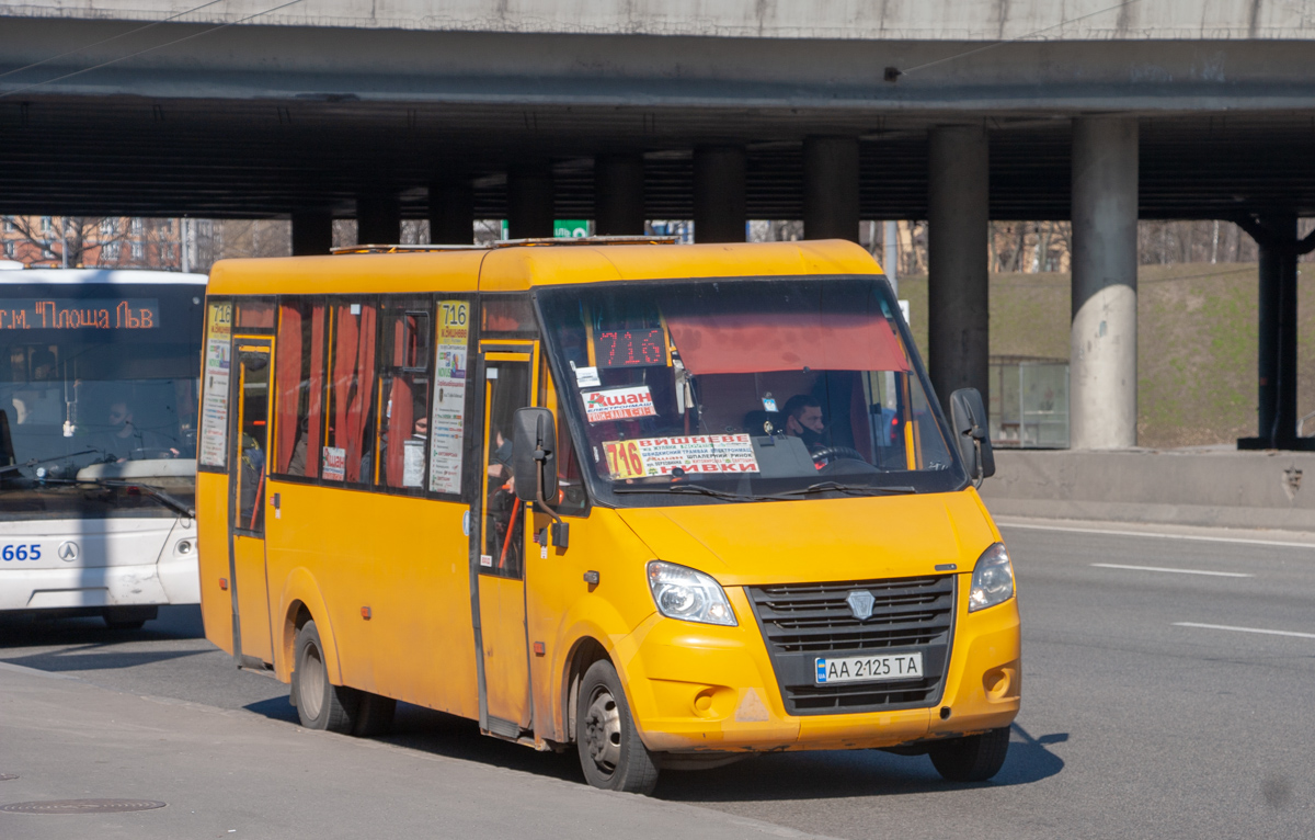 Киев, Рута 22 № AA 2125 TA