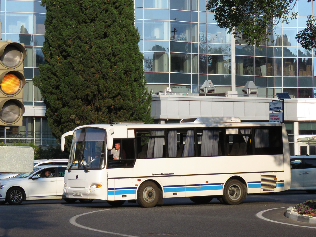 Краснодарский край, КАвЗ-4235-31 (1-1) № Н 102 МО 123