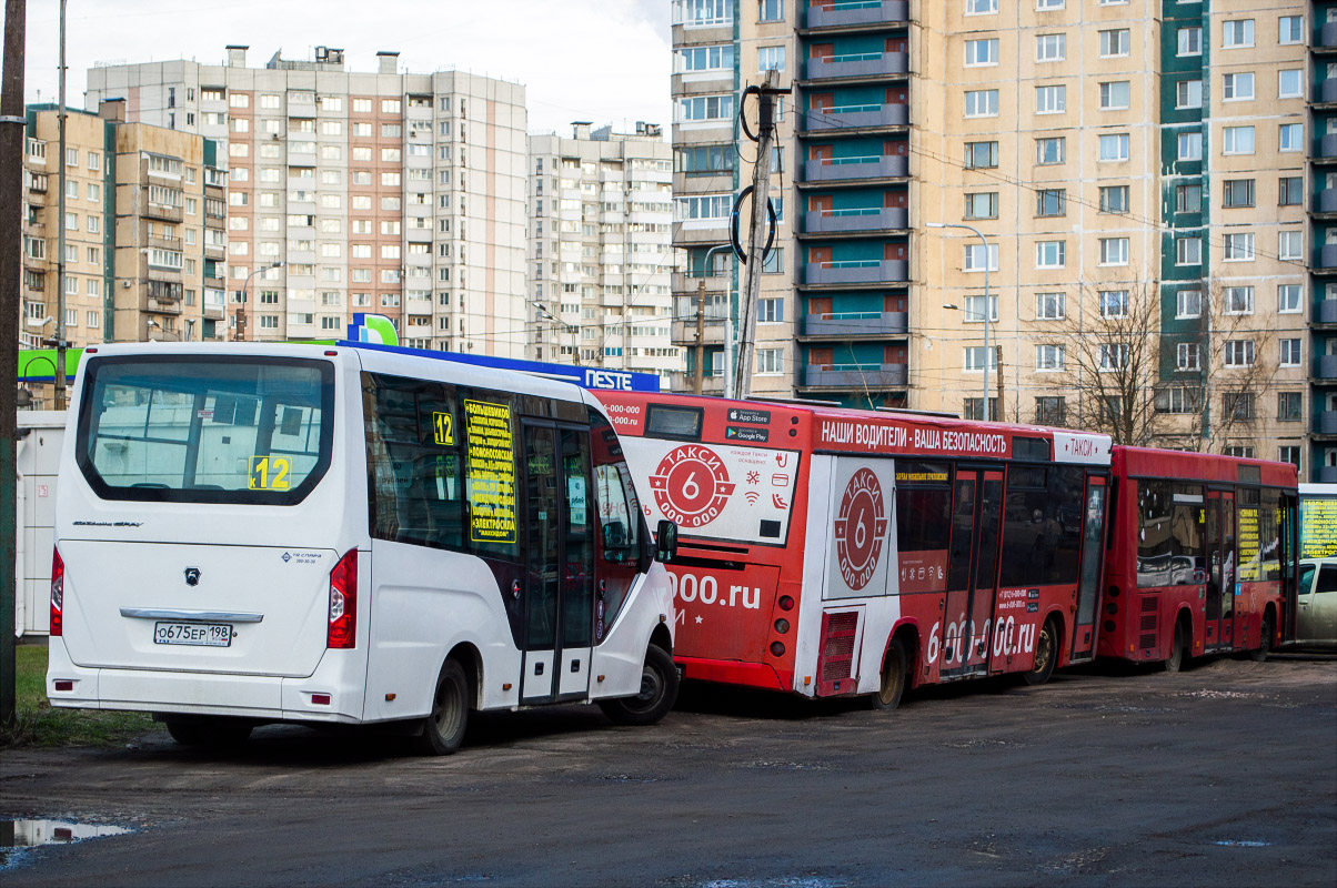 Санкт-Петербург, ГАЗ-A68R52 City № О 675 ЕР 198