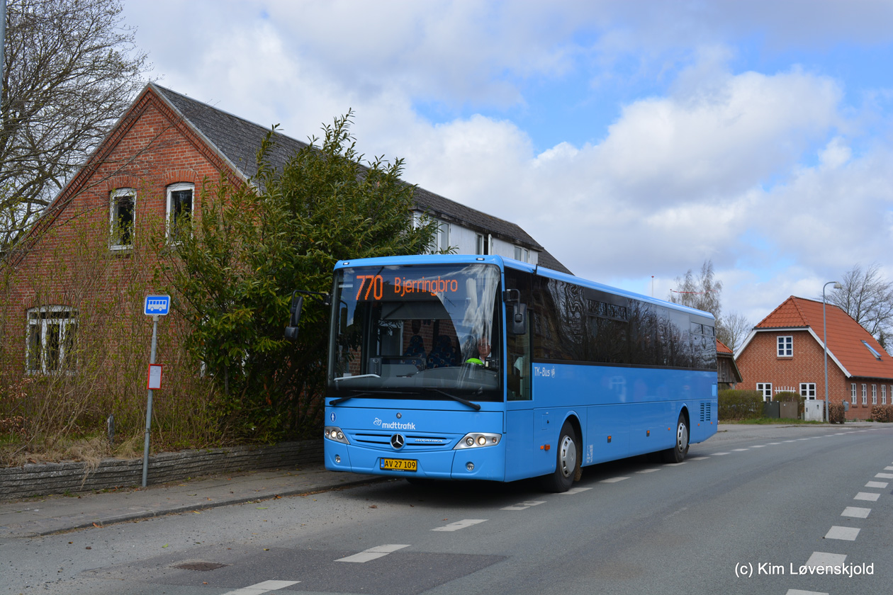 Denmark, Mercedes-Benz Intouro II M # 25