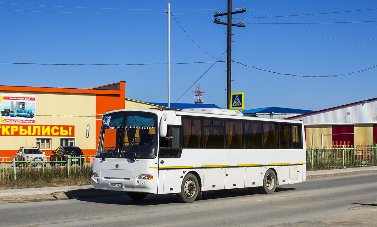 Томская область, КАвЗ-4238-42 № 6212
