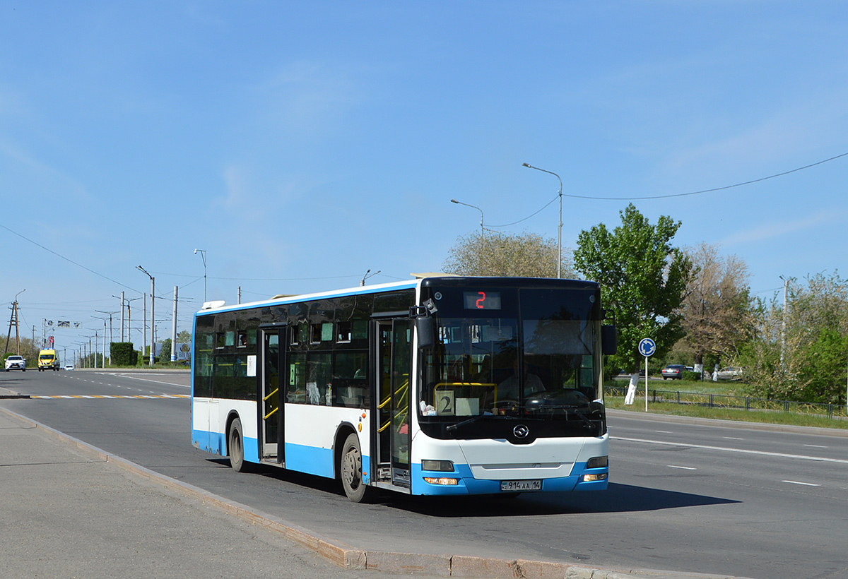 Павлодарская область, Huang Hai DD6129S15 № 914 AA 14