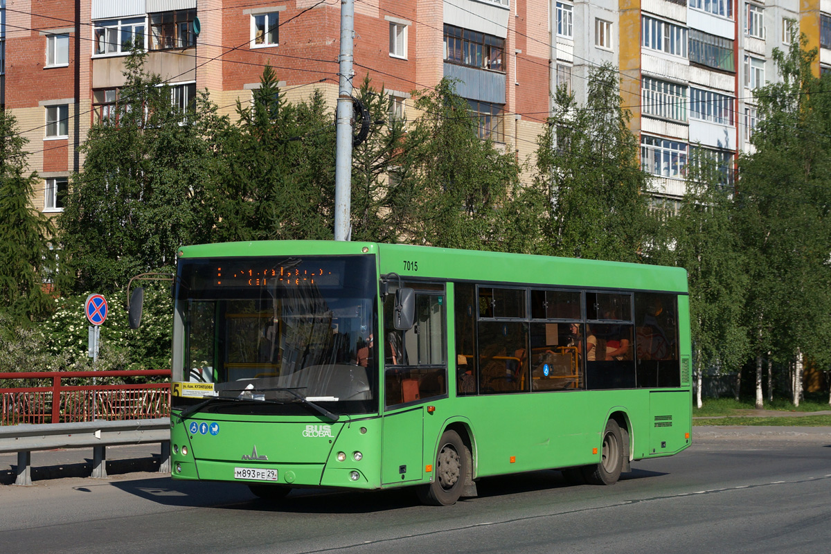 Архангельская область, МАЗ-206.086 № 7015