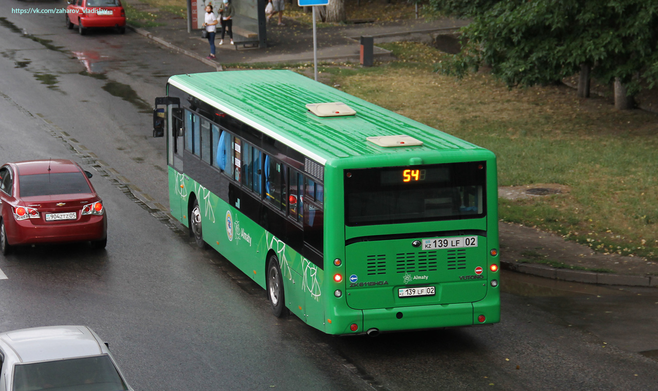 Алматы, Yutong ZK6118HGA № 139 LF 02