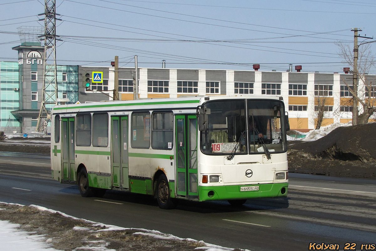 Алтайский край, ЛиАЗ-5256.45 № Н 644 НС 22