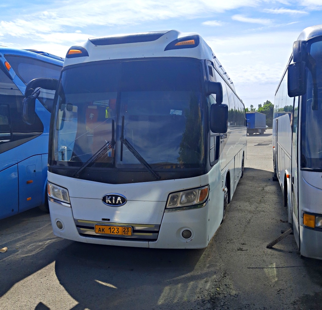 Krasnodar region, Kia Granbird Parkway # АК 123 23