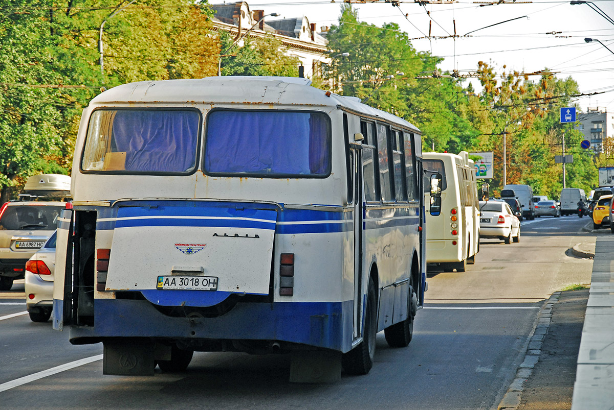 Киев, ЛАЗ-695Н № AA 3018 OH