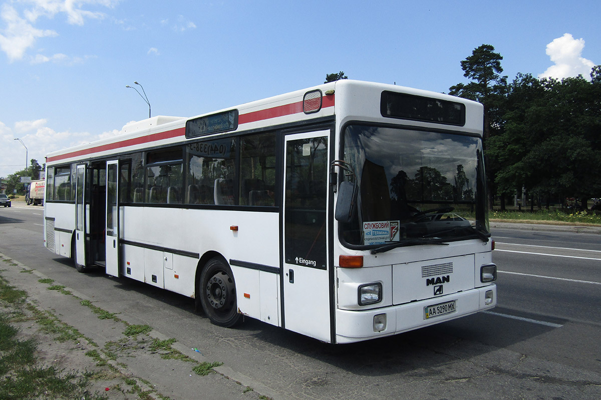 Киев, MAN 888 SÜ312 № AA 5290 MX