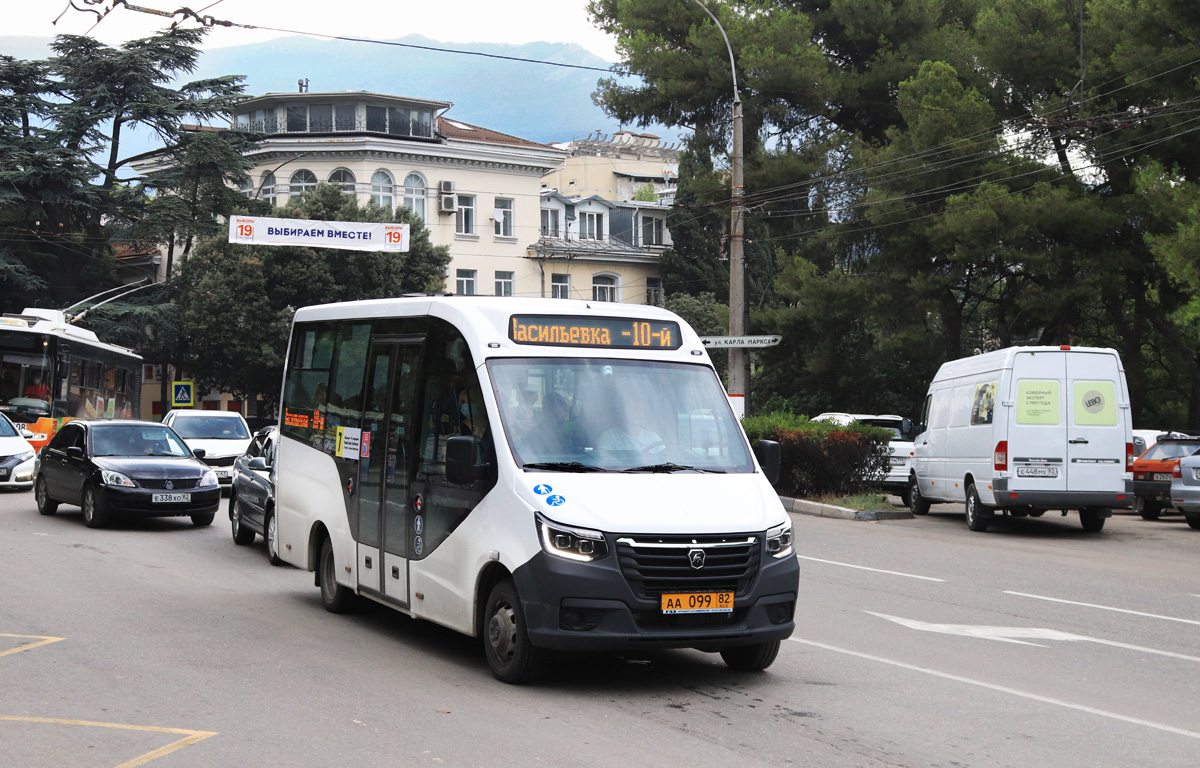 Республика Крым, ГАЗ-A68R52 City № АА 099 82