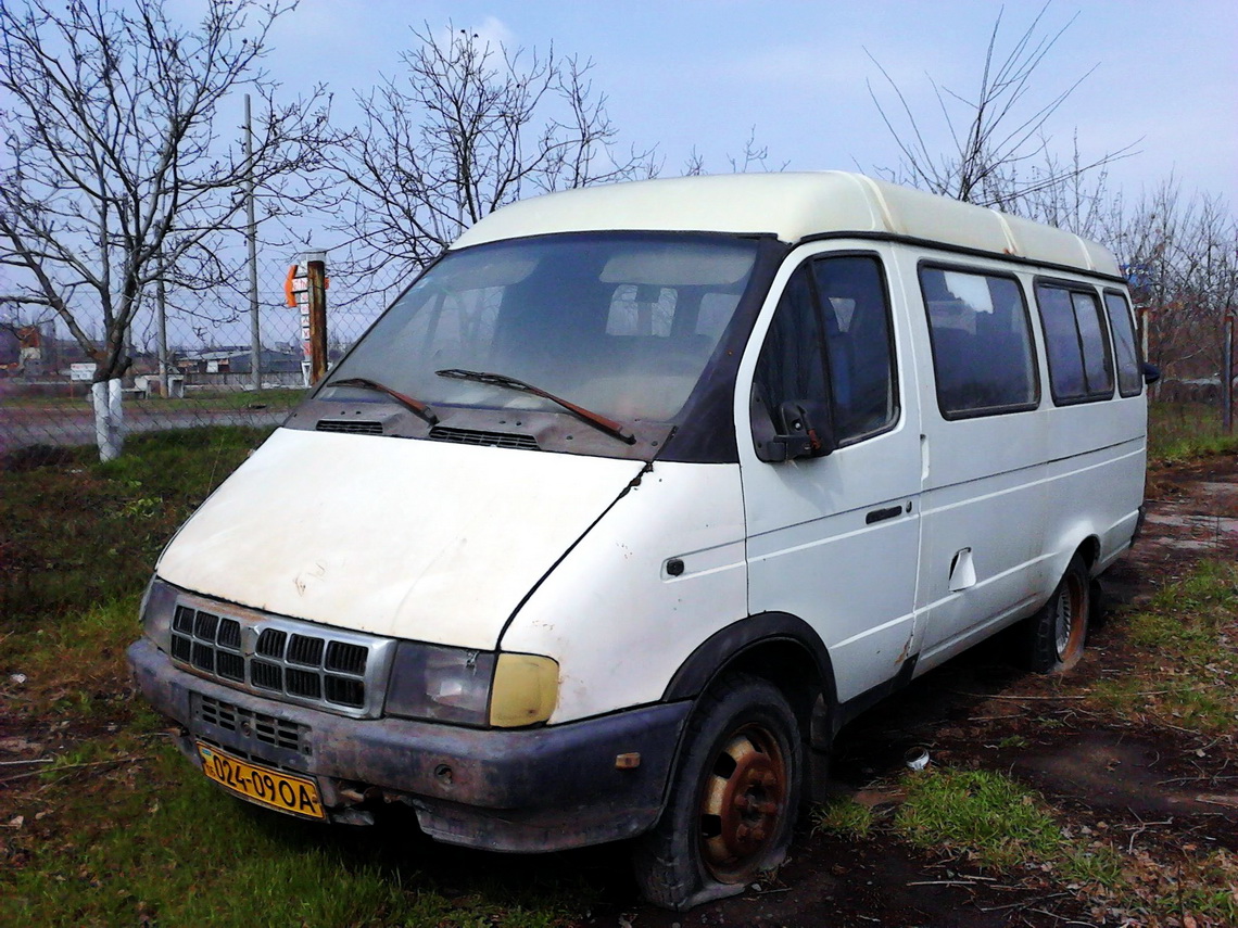 Odessa region, GAZ-2705 # 024-09 ОА