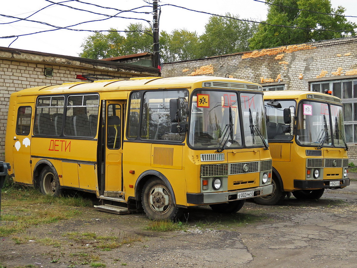 Кировская область, ПАЗ-32053-110-77 № Е 002 РМ 43