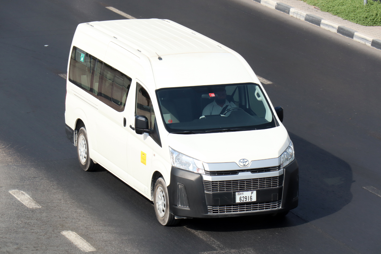 ОАЭ, Toyota HiAce (VI H300) № P 62916