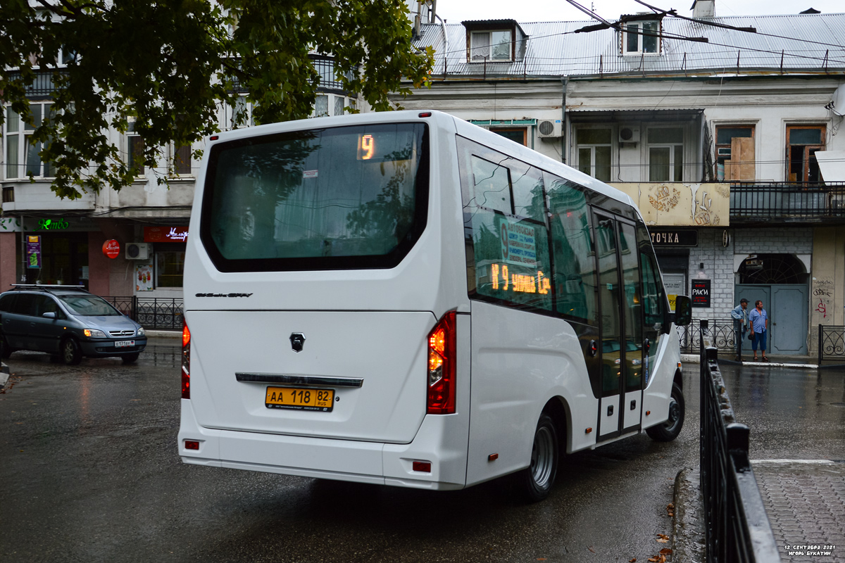 Республика Крым, ГАЗ-A68R52 City № АА 118 82