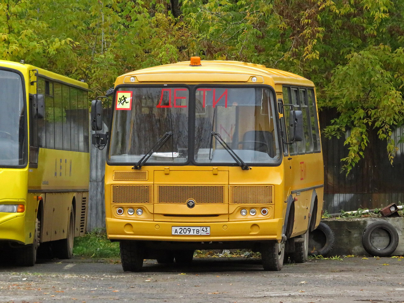 Кировская область, ПАЗ-32053-70 № А 209 ТВ 43