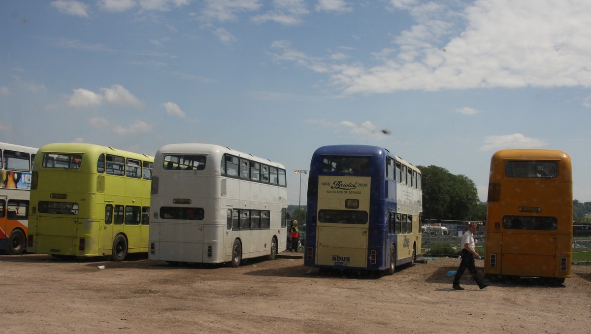 Великобритания, ECW № VDV 142S; Великобритания, ECW № XHK 221X; Великобритания, ECW № BJG 671V; Великобритания — Разные фотографии