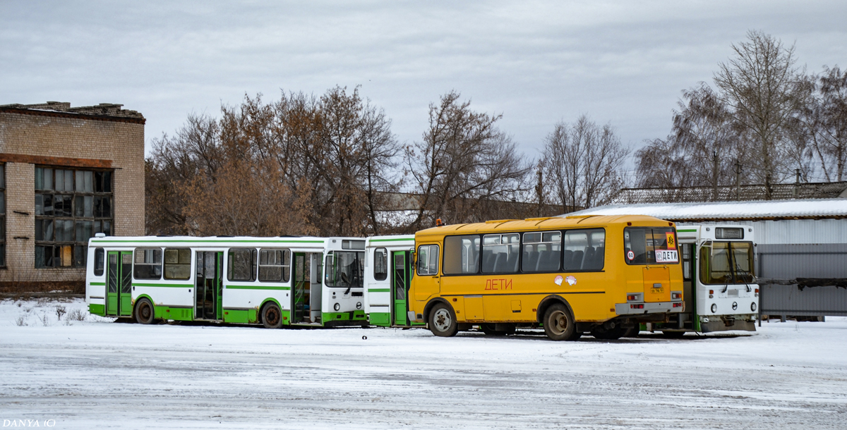 Самарская область, ПАЗ-32053-70 № ЕВ 146 63; Самарская область, ЛиАЗ-5256.40 № ВУ 611 63; Самарская область — Автобусные парки, автокомбинаты, автопредприятия