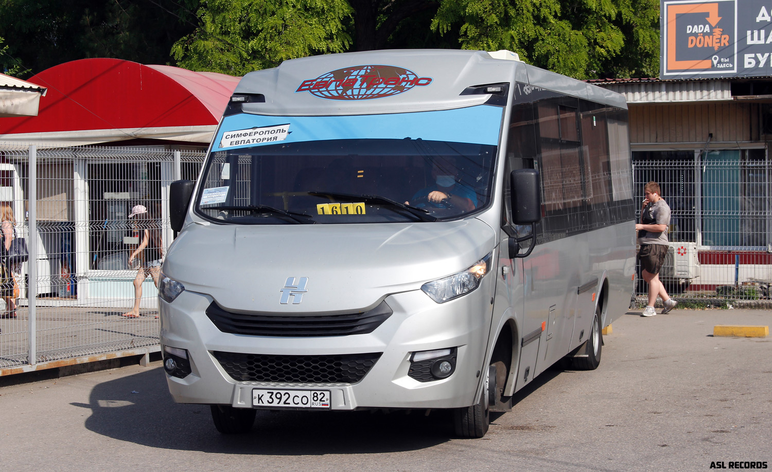 Республика Крым, Неман-420224-511 № К 392 СО 82