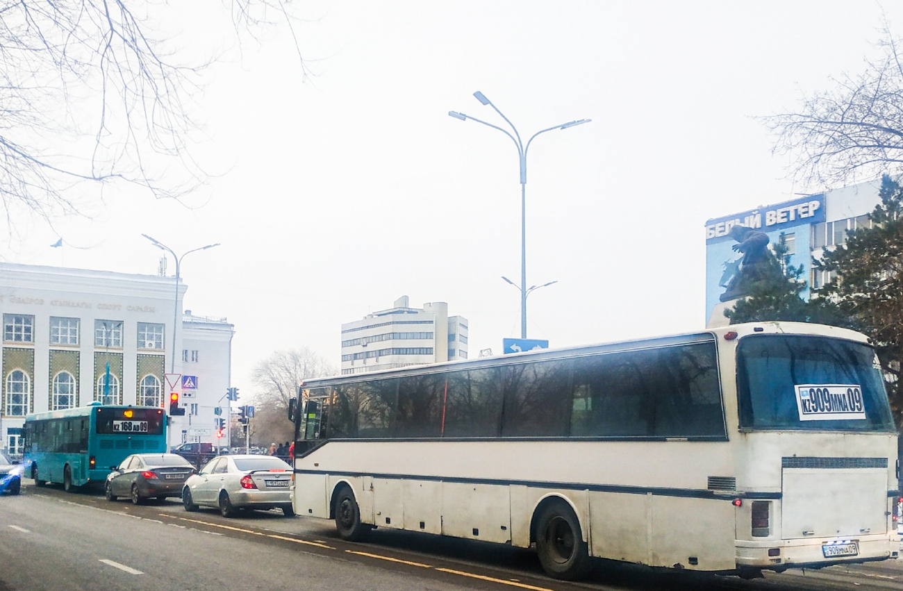 Карагандинская область, Setra S215UL № 909 MNA 09