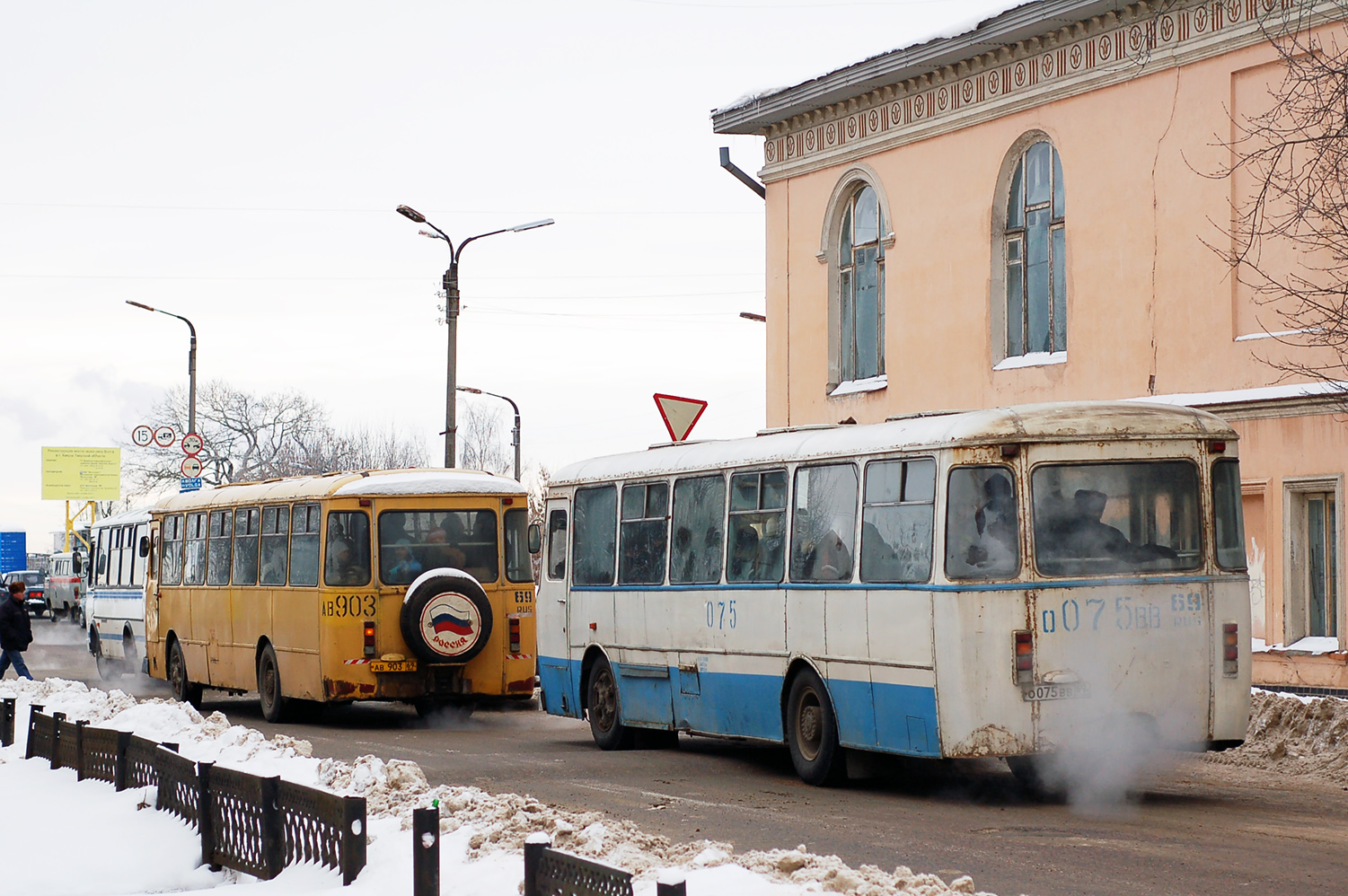 Тверская область, ЛиАЗ-677М № О 075 ВВ 69