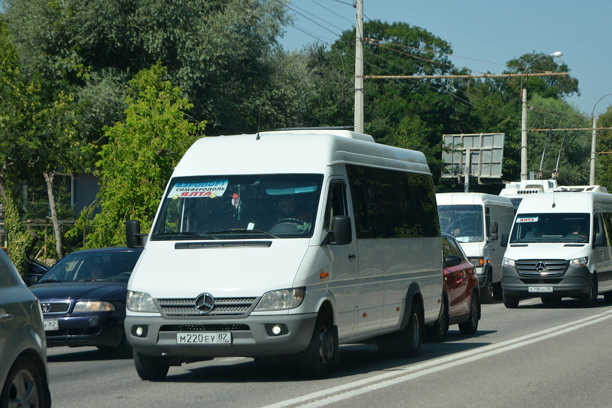 Республика Крым, Луидор-223237 (MB Sprinter Classic) № М 220 ЕУ 82