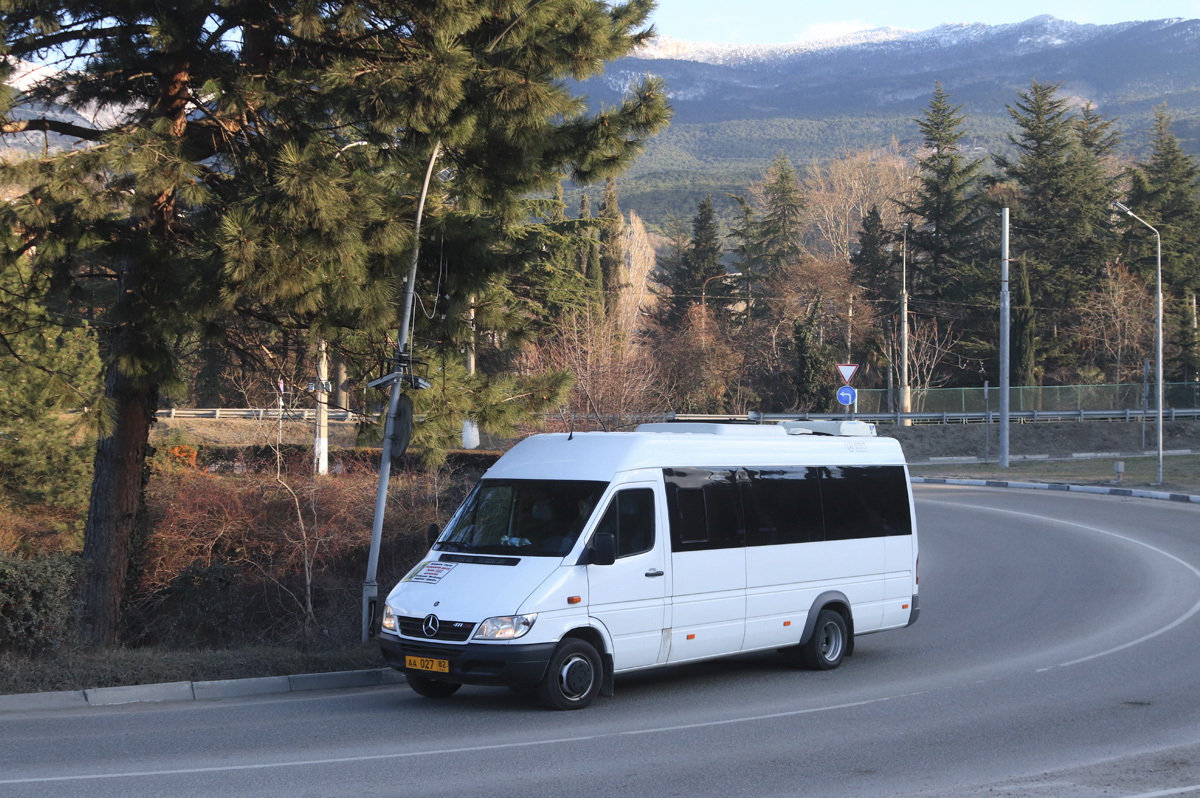 Республика Крым, Луидор-223237 (MB Sprinter Classic) № АА 027 82