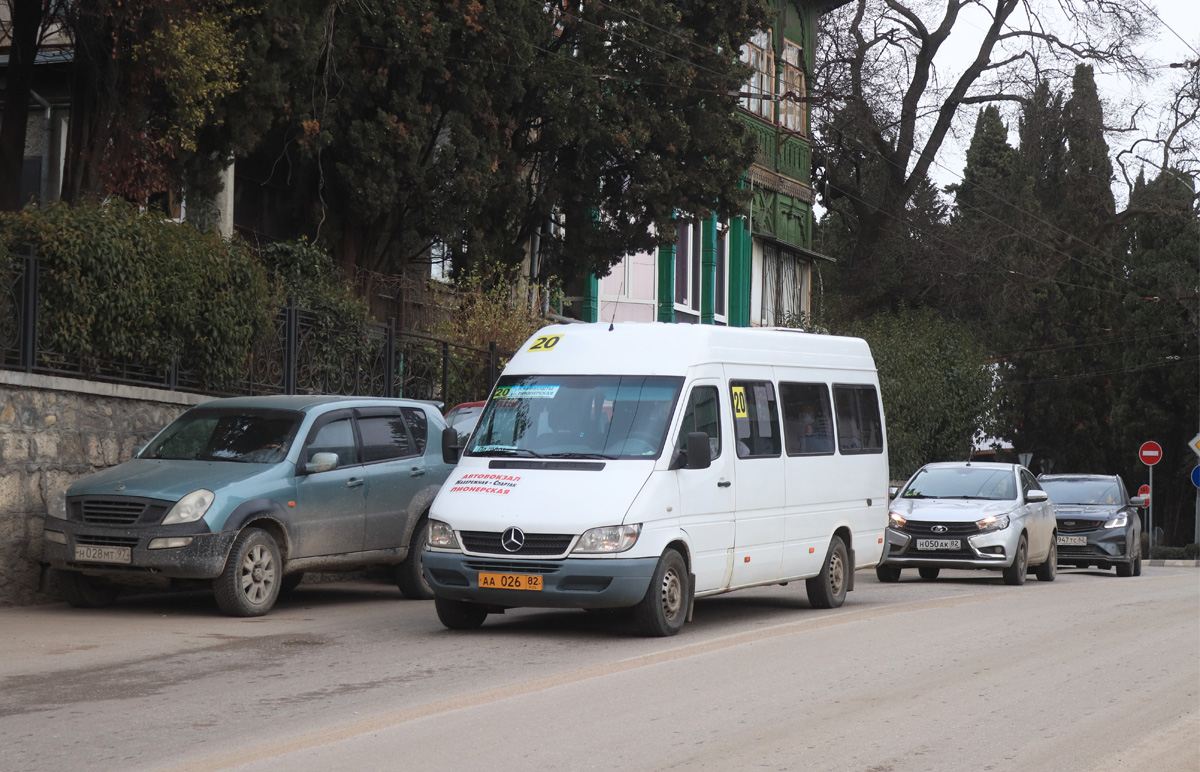 Республика Крым, Mercedes-Benz Sprinter W903 313CDI № АА 026 82