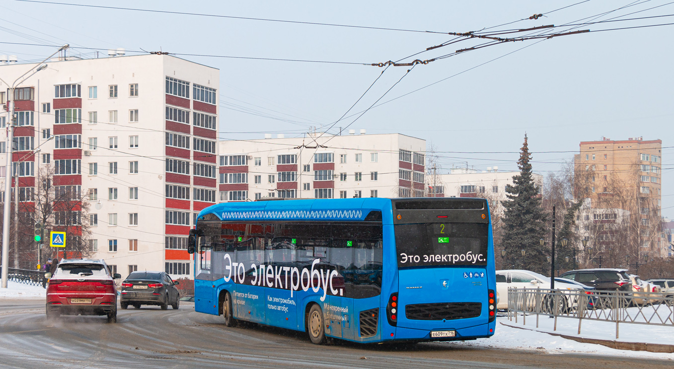 Башкортостан, КАМАЗ-6282 № 1300