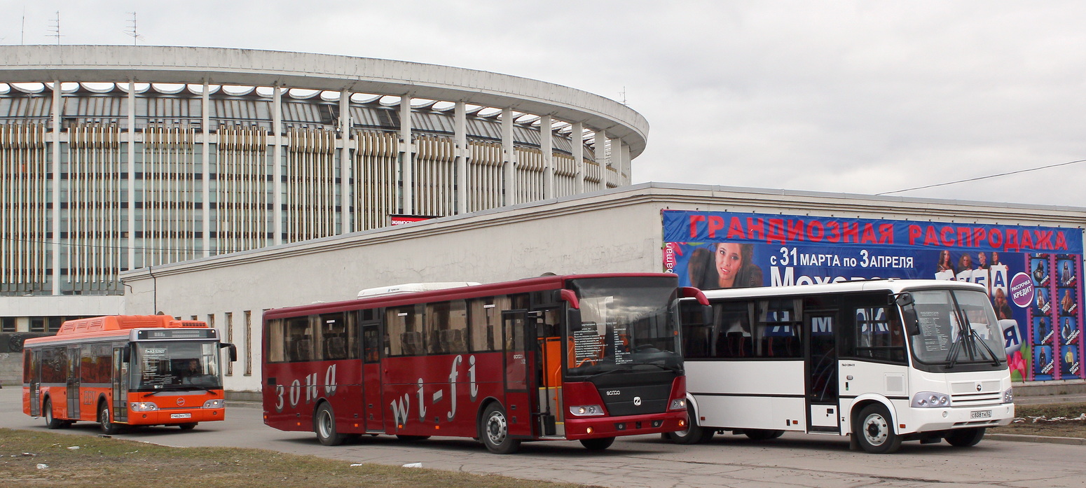 Московская область, ГолАЗ-5251 "Вояж" № 5251-1; Санкт-Петербург — Выставка "Мир Автомобиля" (2011)