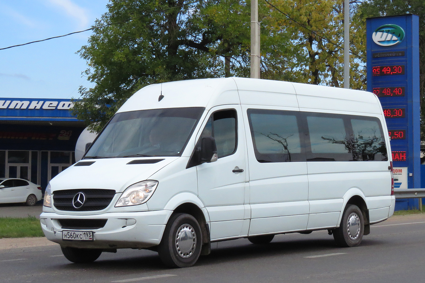 Краснодарский край, Dodge Sprinter № Н 560 КС 193