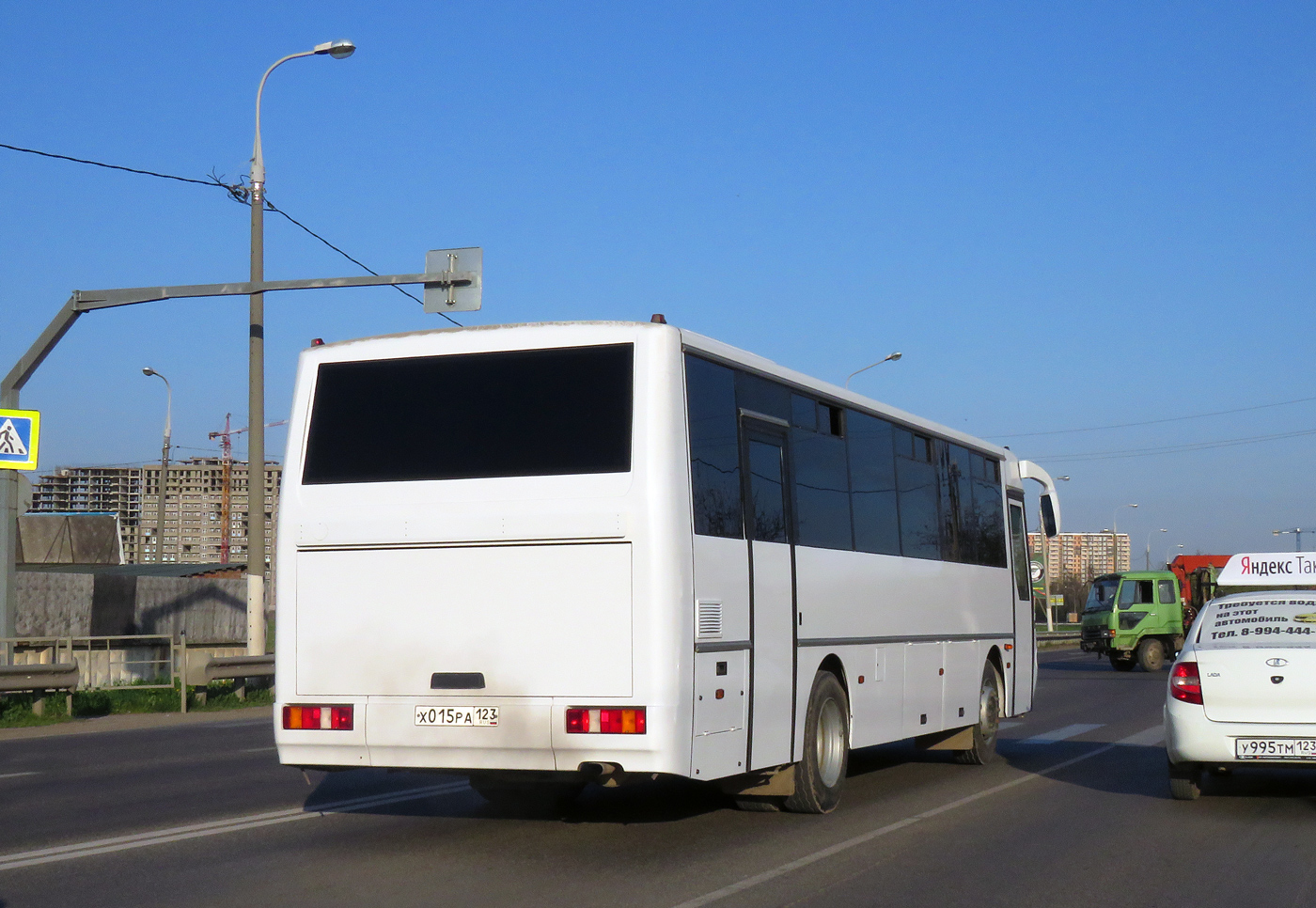 Краснодарский край, КАвЗ-4238-42 № Х 015 РА 123