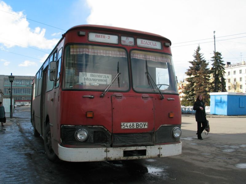 Vologda region, LiAZ-677B # 108