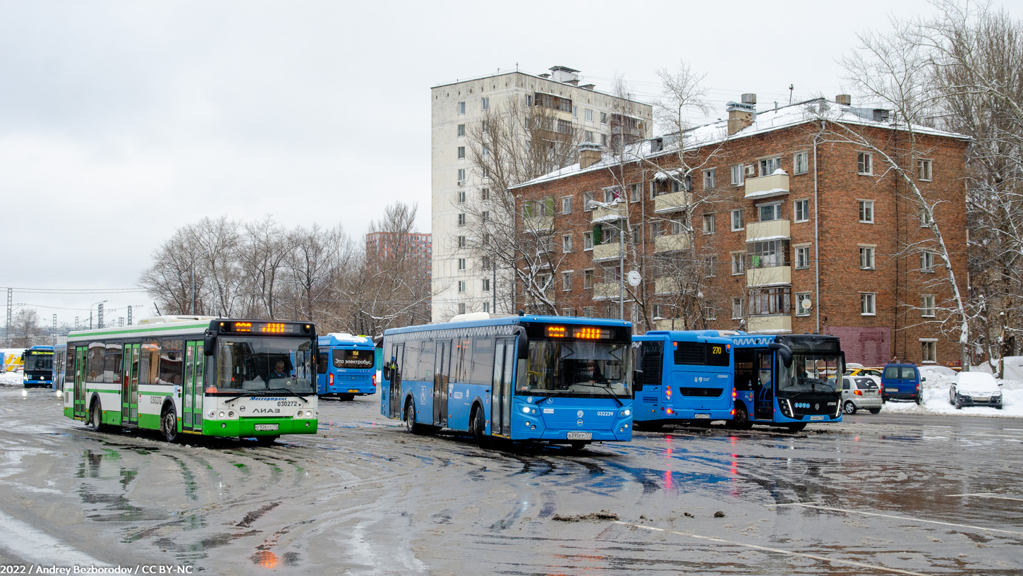 Москва, ЛиАЗ-5292.22 (2-2-2) № 030272; Москва, ЛиАЗ-5292.22 (2-2-2) № 032239