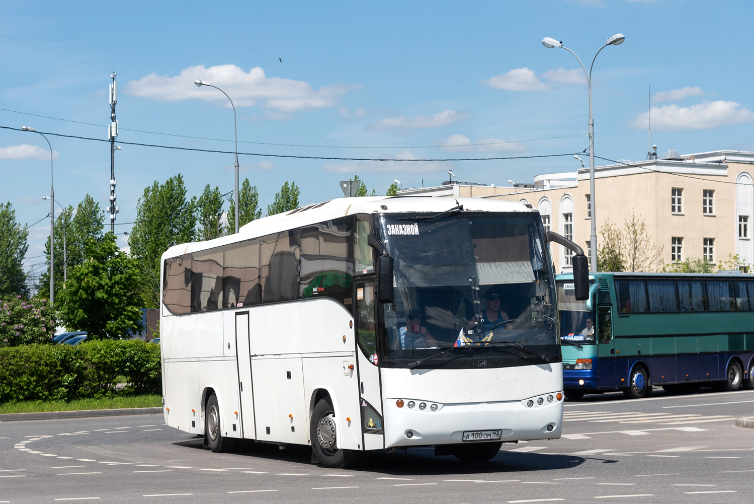 Краснодарский край, Marcopolo Viaggio II 370 № А 100 ОМ 93