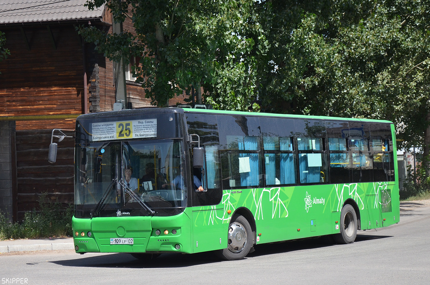 Алматы, Golden Dragon XML6105CR (Hyundai Trans Auto) № 109 LF 02