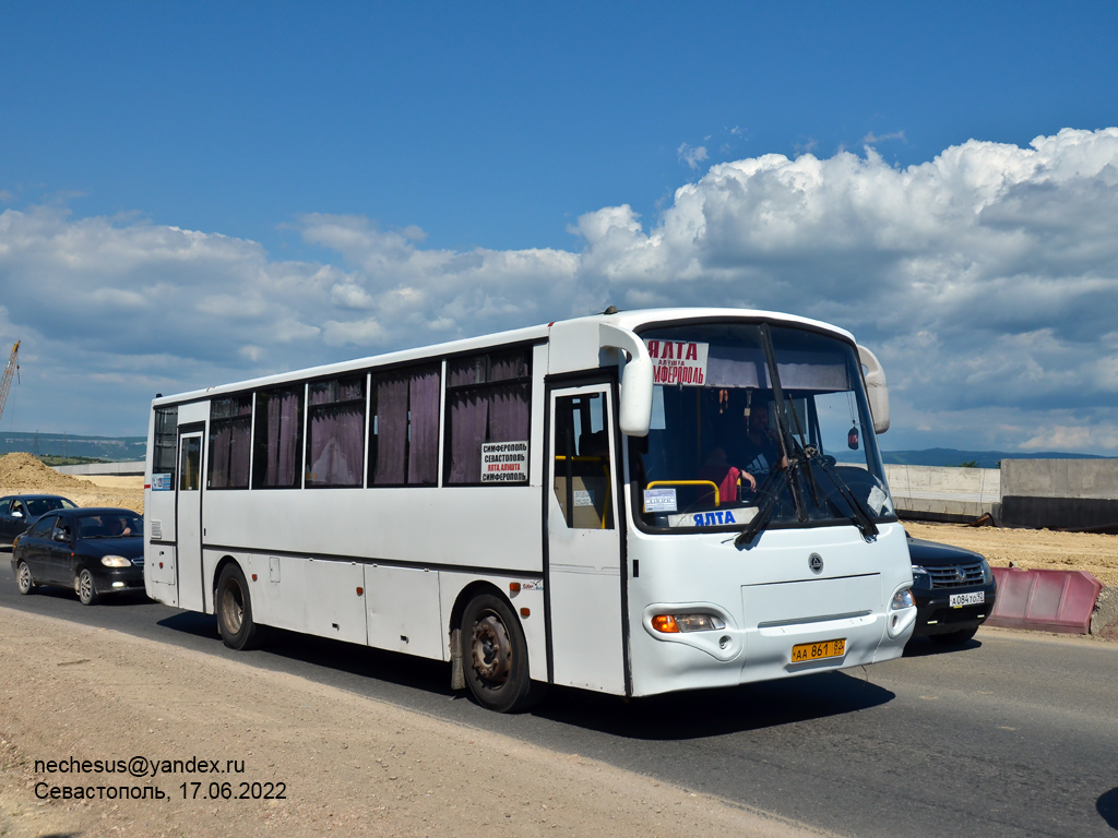 Республика Крым, КАвЗ-4238-42 № АА 861 82