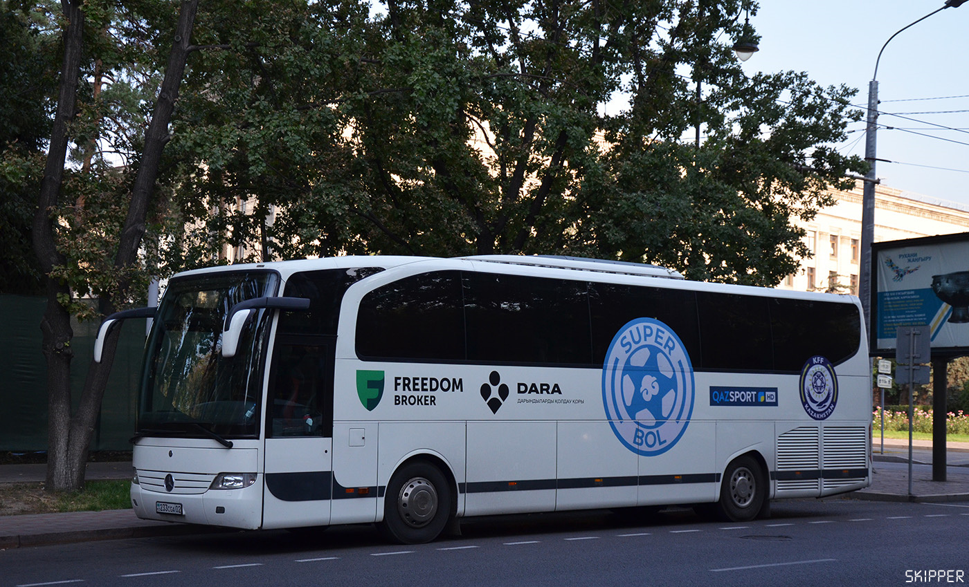 Алматы, Mercedes-Benz O580-15RHD Travego № 233 CGA 02
