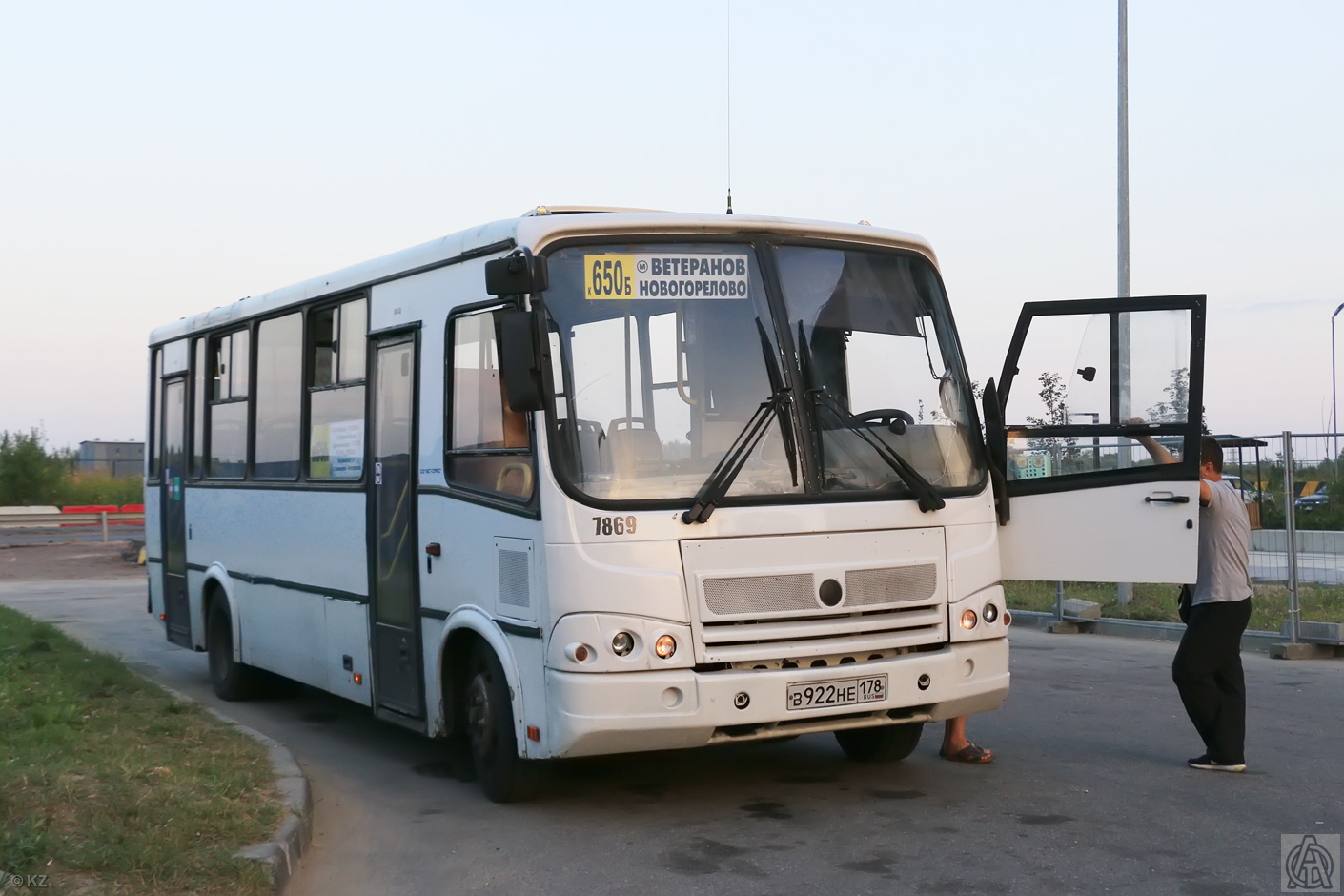 Санкт-Петербург, ПАЗ-320412-05 № 7869