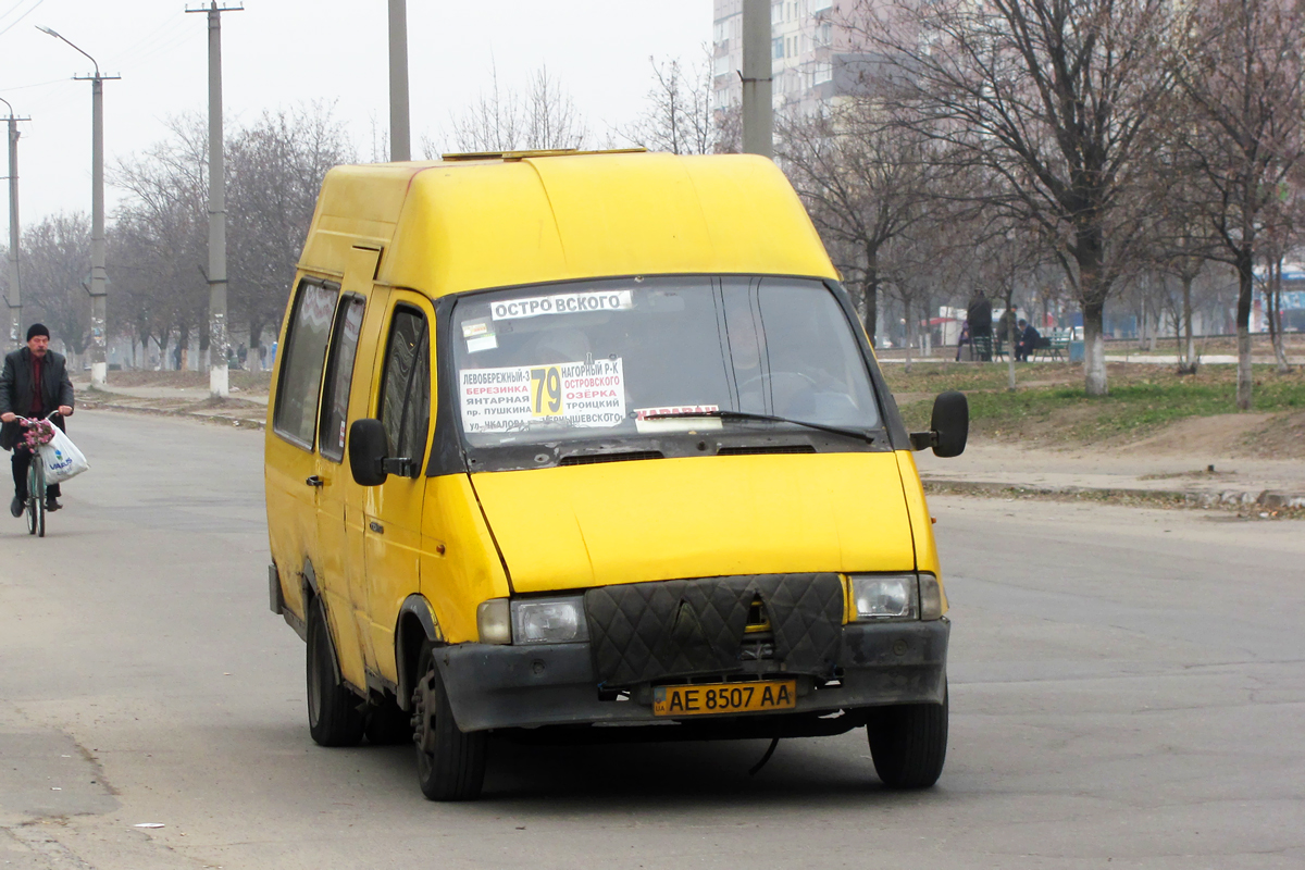 Днепропетровская область, Рута СПВ-15 (СПВ-33021.01-15) № AE 8507 AA