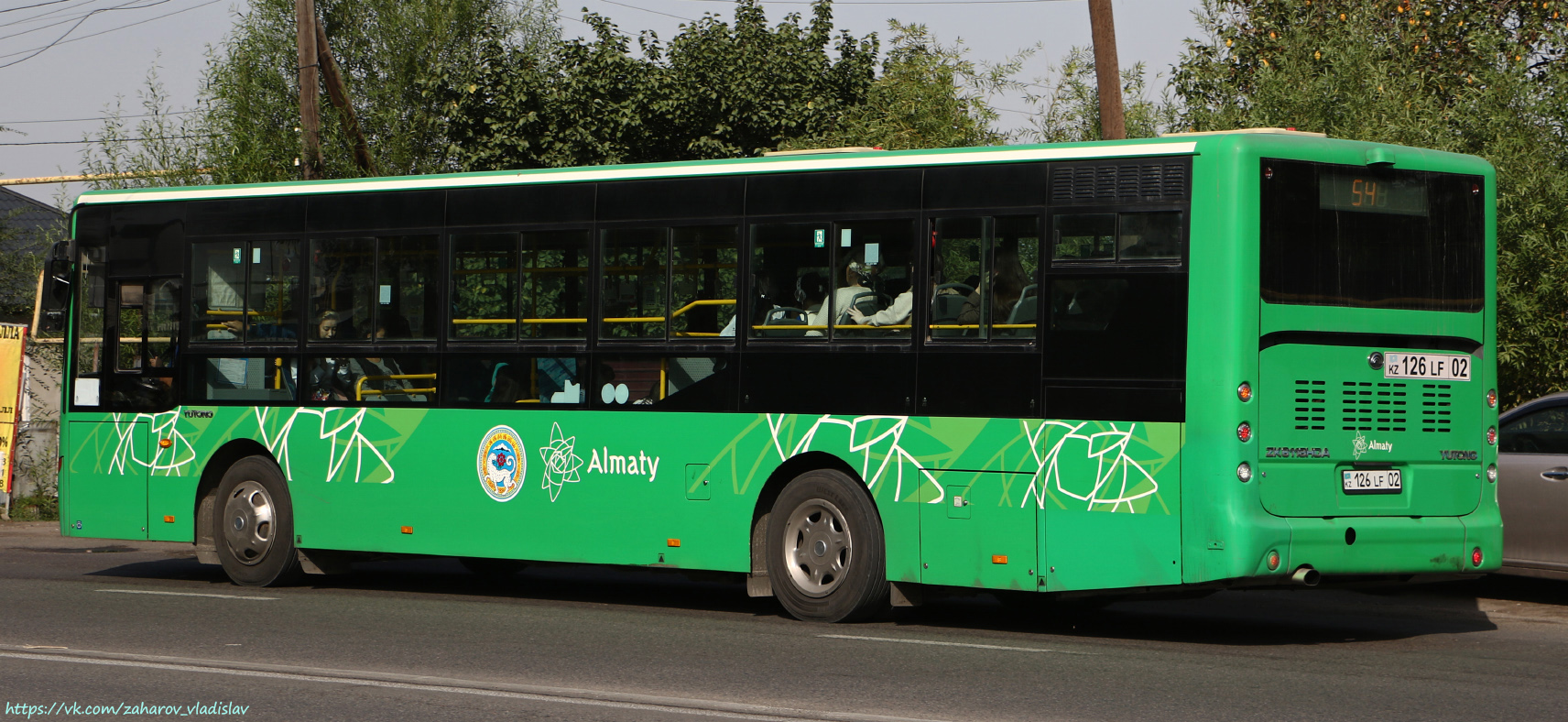 Алматы, Yutong ZK6118HGA № 126 LF 02