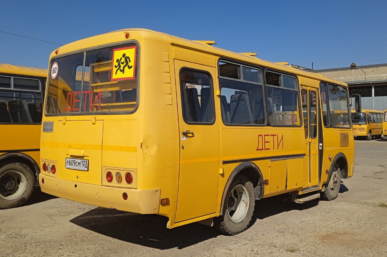 Краснодарский край, ПАЗ-32053-70 № Р 609 СМ 123