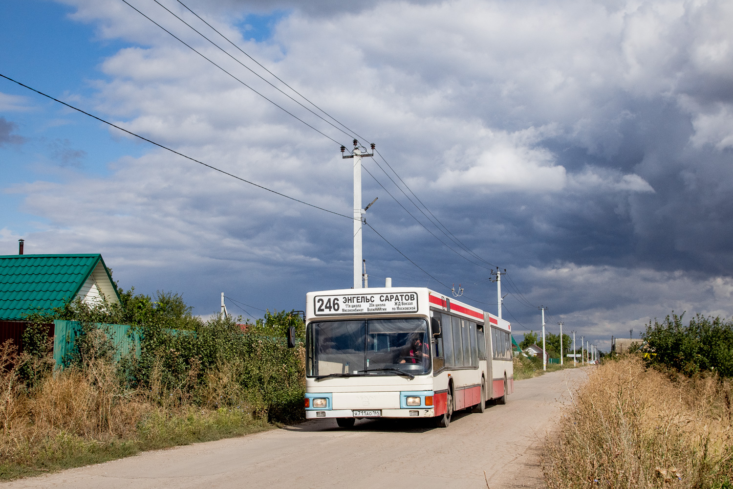 Saratov region, MAN A11 NG272 # А 711 АО 164