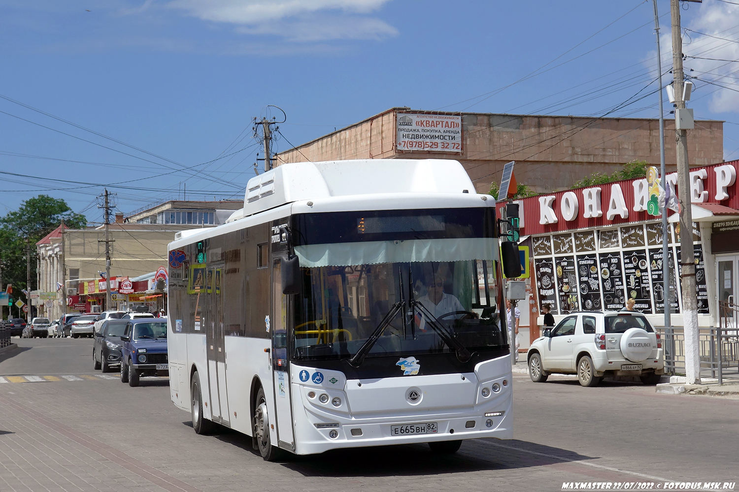 Республика Крым, КАвЗ-4270-80 № Е 665 ВН 82