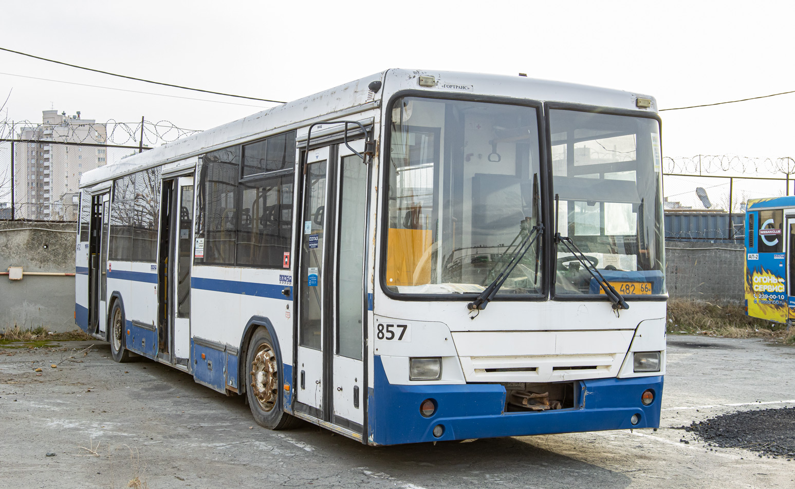 Sverdlovsk region, NefAZ-5299-20-32 # 857