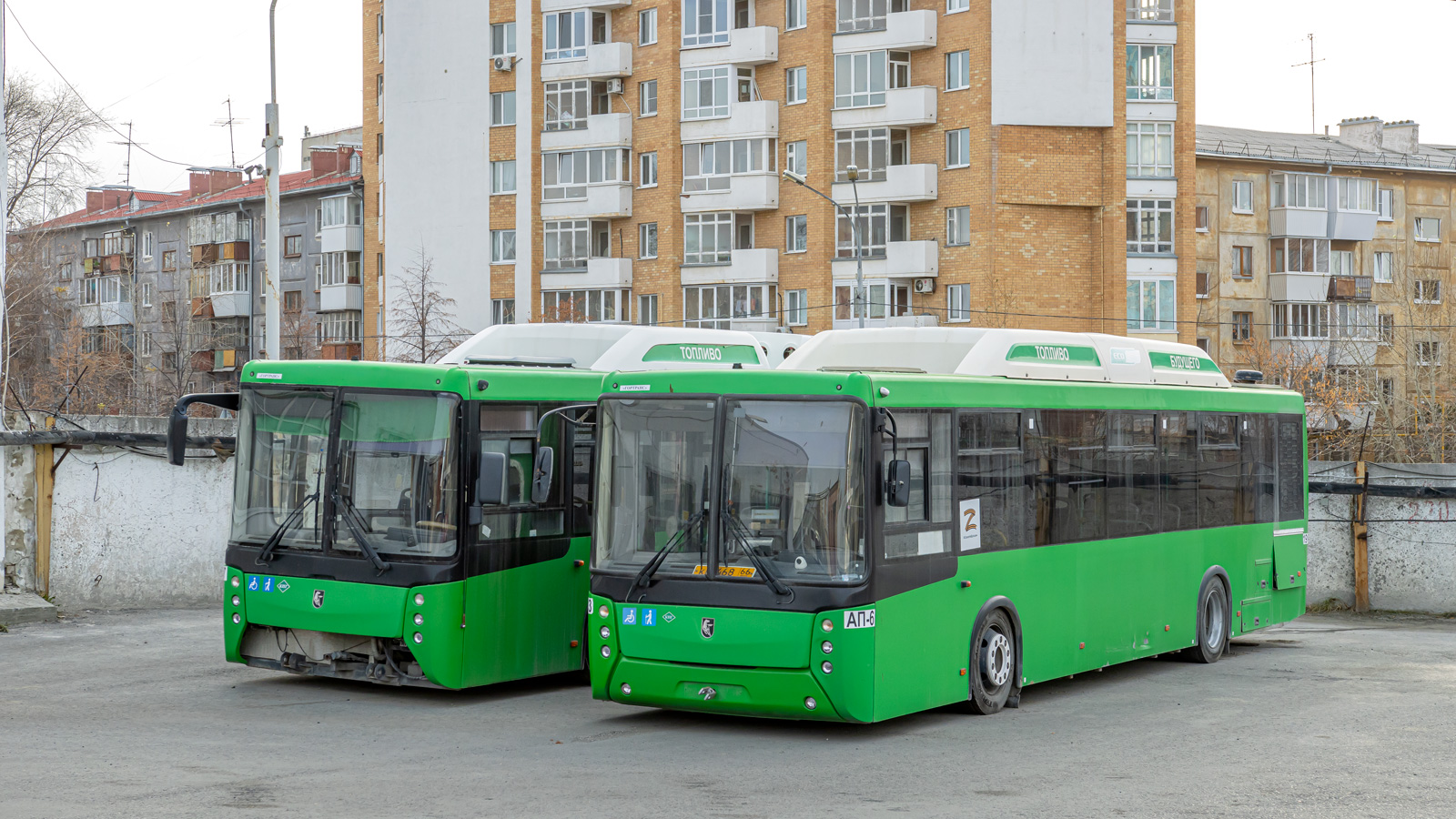 Свердловская область, НефАЗ-5299-40-51 № 1913