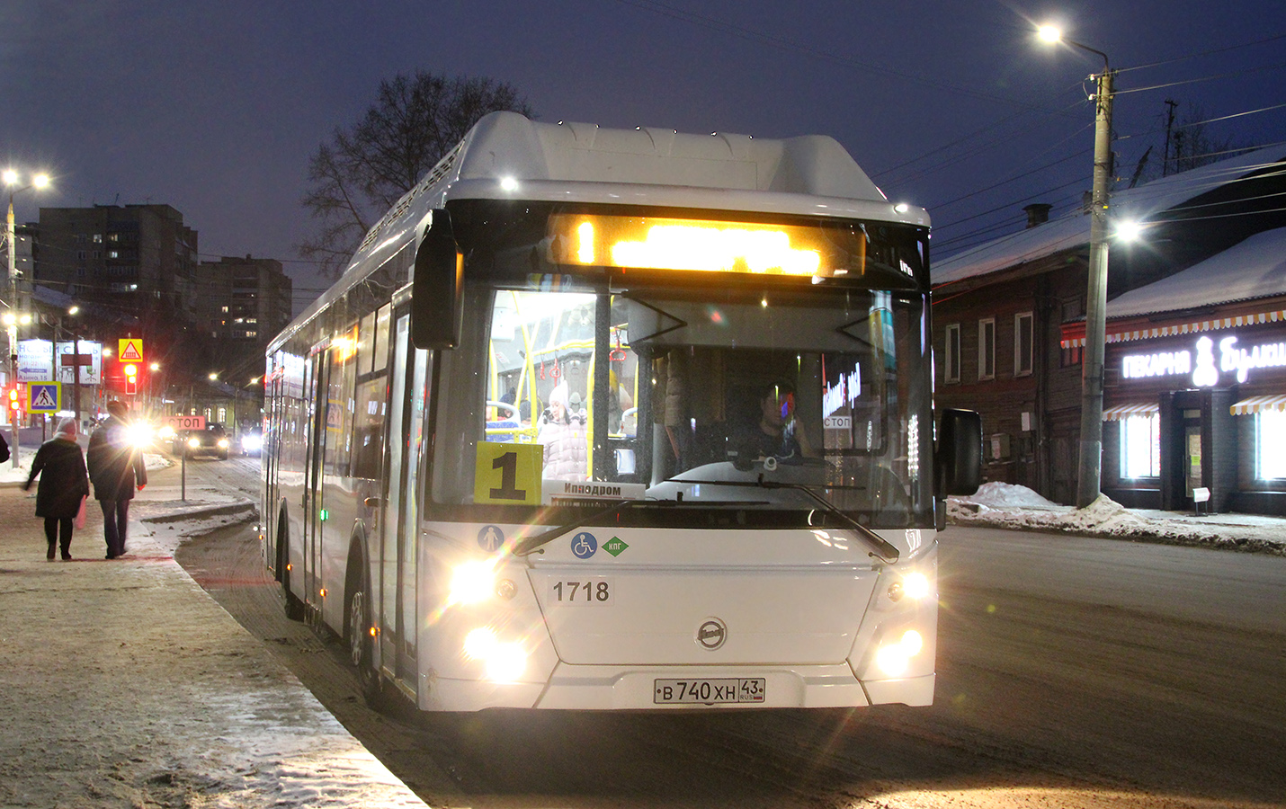 Кировская область, ЛиАЗ-5292.67 (CNG) № В 740 ХН 43