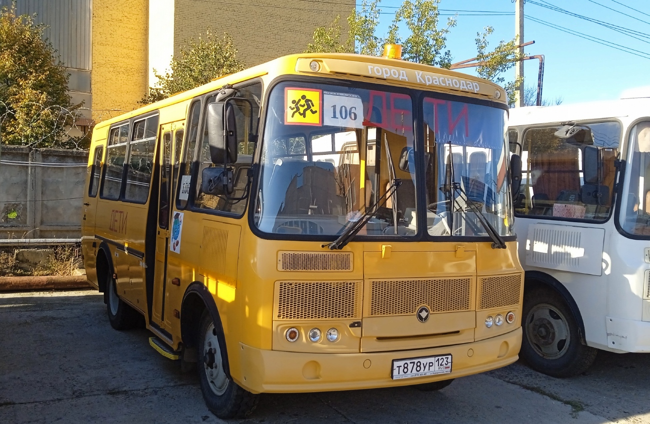 Краснодарский край, ПАЗ-32053-70 № Т 878 УР 123