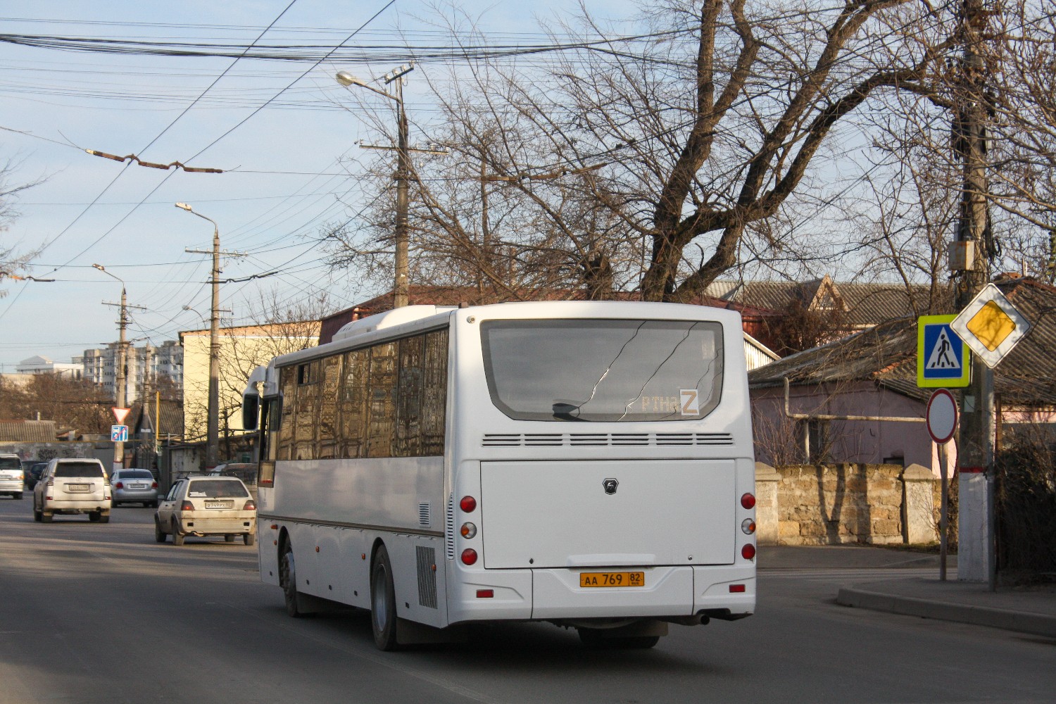 Республика Крым, КАвЗ-4238-62 № АА 769 82